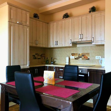 Sun&Sea Apartment Dobra Voda Luaran gambar
