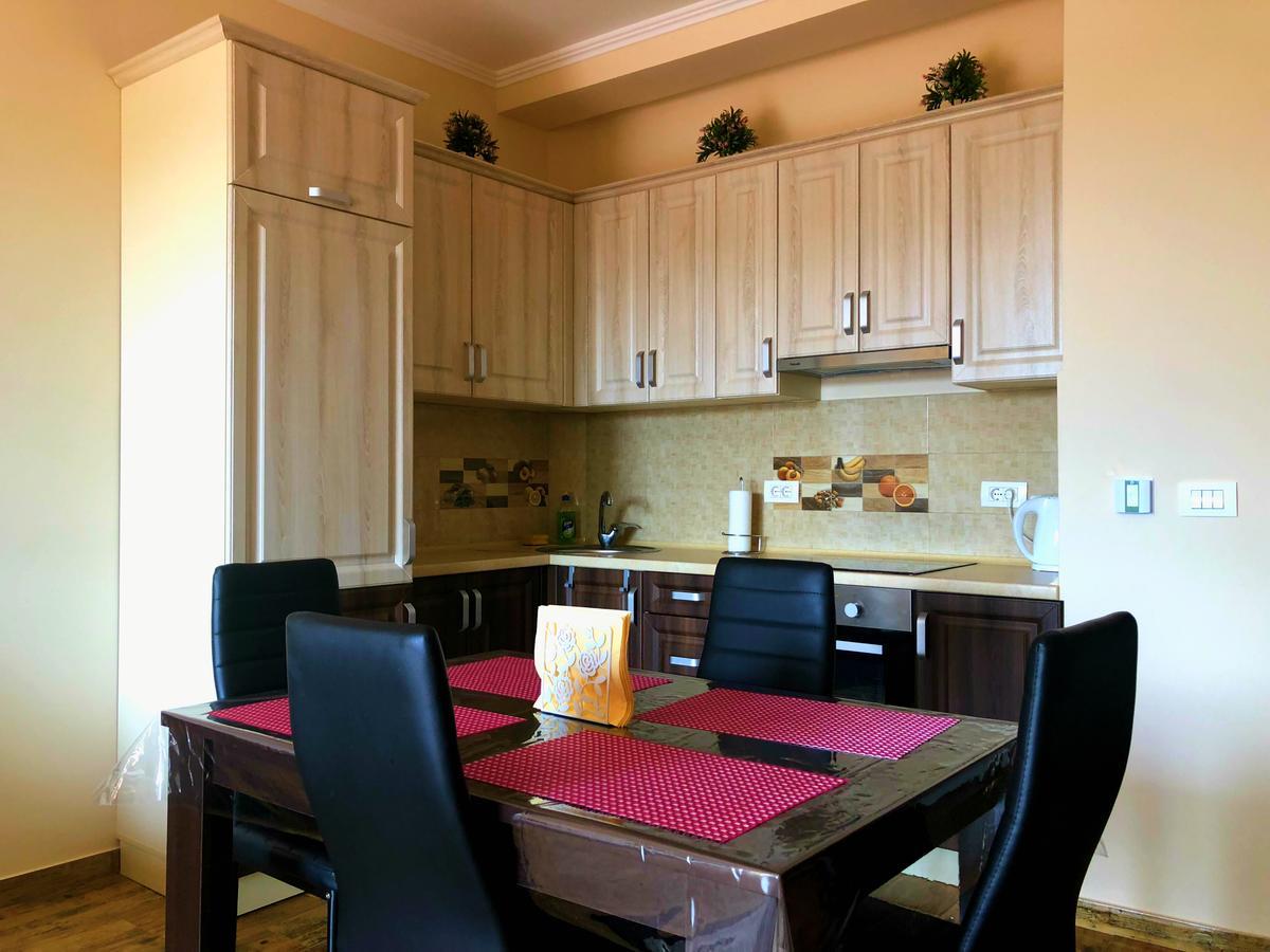 Sun&Sea Apartment Dobra Voda Luaran gambar